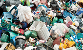 Plastic recycling: what to do before throwing it in the trash